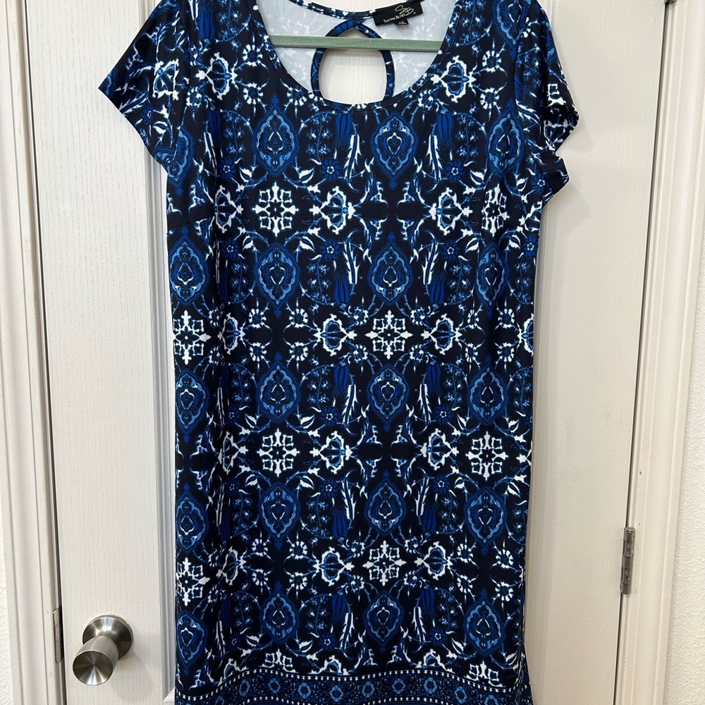 Suzanne Betro Navy and White Patterned Dress